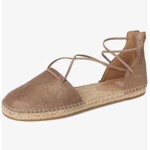 Eileen Fisher Light Lace Espadrille Platinum Sandal Flat Size 8 (True to Size)